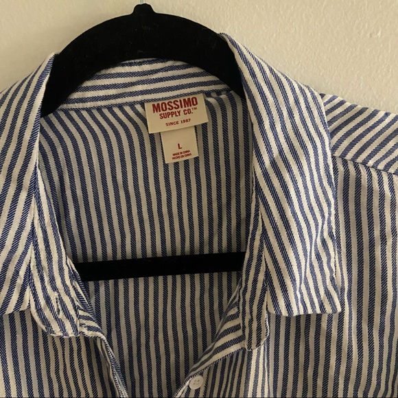 Short sleeve button down tie front top - Picture 3 of 3